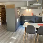 Morgengruss - 3 Min Walk To Train Station, & Quiet *