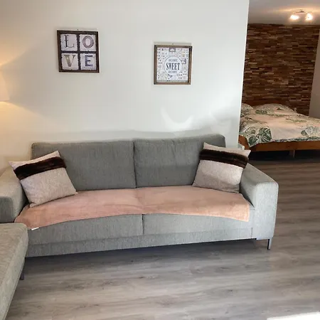 Morgengruss - 3 Min Walk To Train Station, & Quiet *