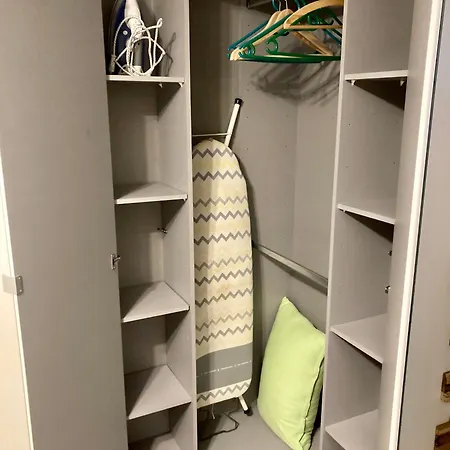 Morgengruss - 3 Min Walk To Train Station, & Quiet Apartament