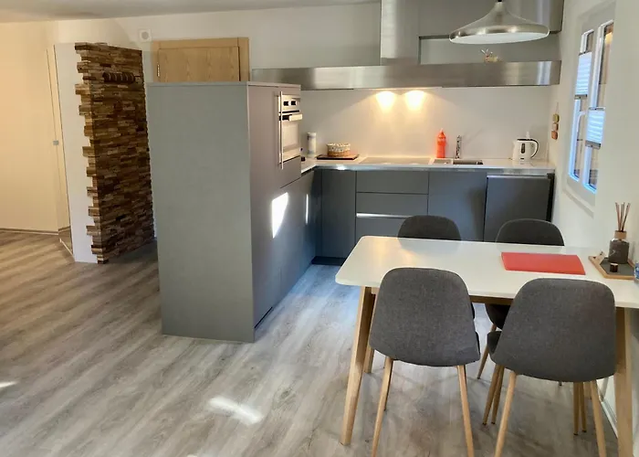 Morgengruss - 3 Min Walk To Train Station, & Quiet *