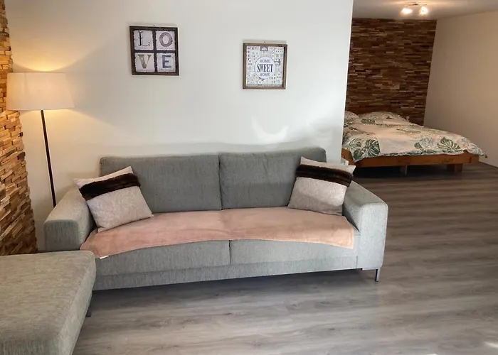 Morgengruss - 3 Min Walk To Train Station, & Quiet *